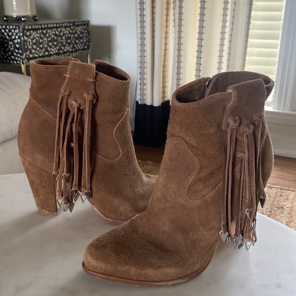 Kate Bosworth by Matisse Size 6 Emma Suede Side Zip and Tassels Women's Booties
